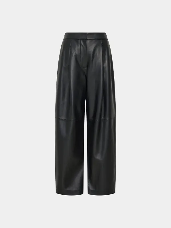 Daiki curved leather PT