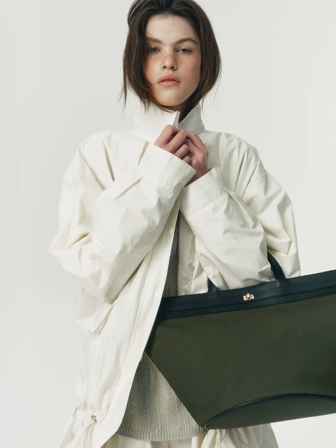 리볼드 Hard Canvas Tote Bag_(Khaki) 상품 이미지 2