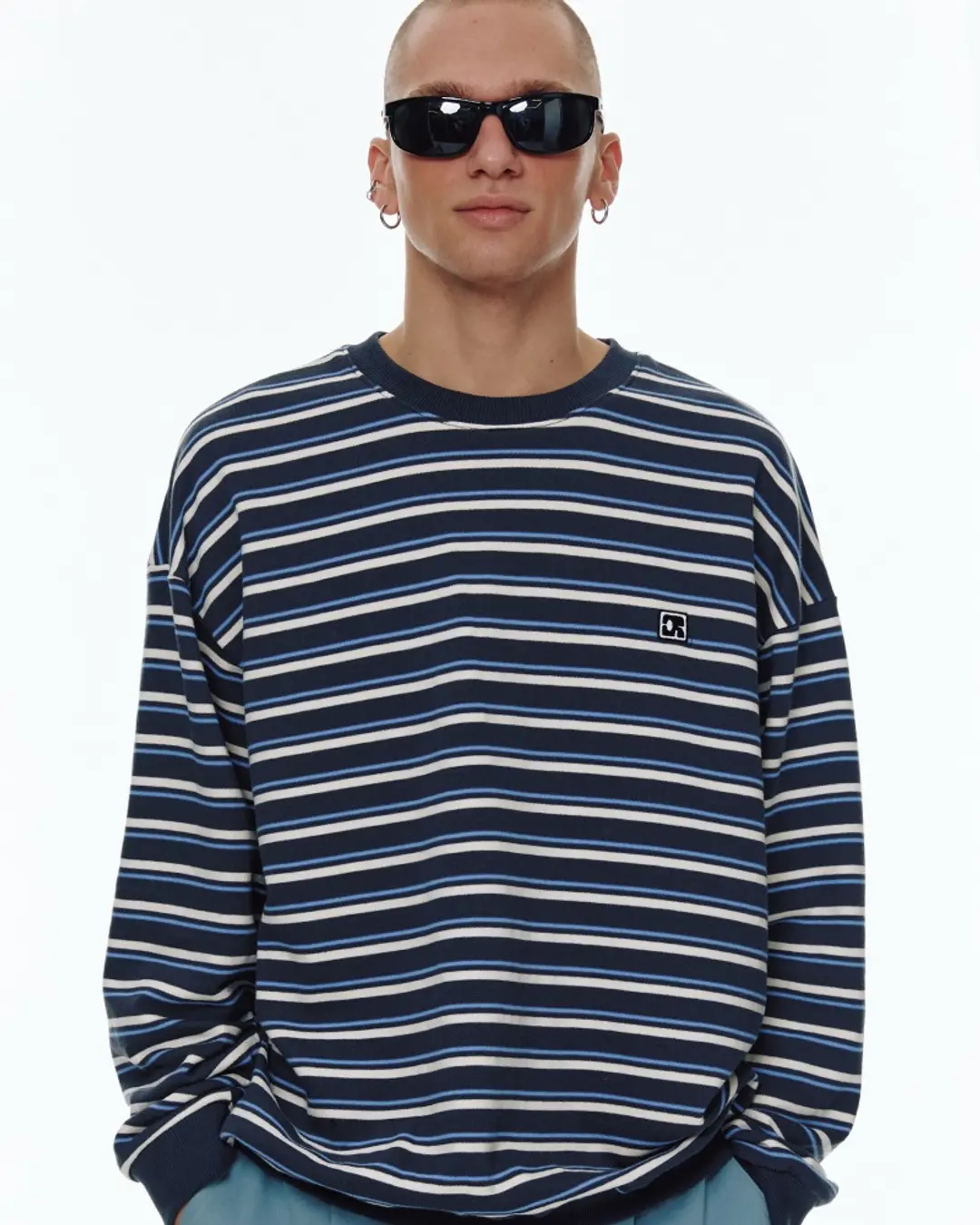 센토르 CENTAUR EMBLEM STRIPE SWEATSHIRT_CHARCOAL 상품 이미지 1