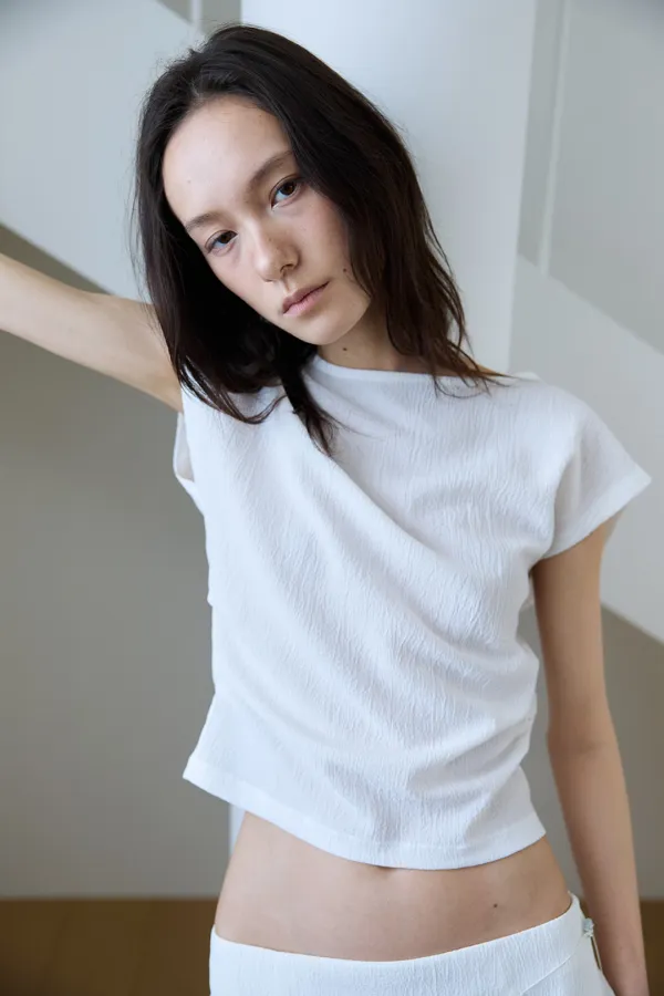 amber boat-neck blouse_white