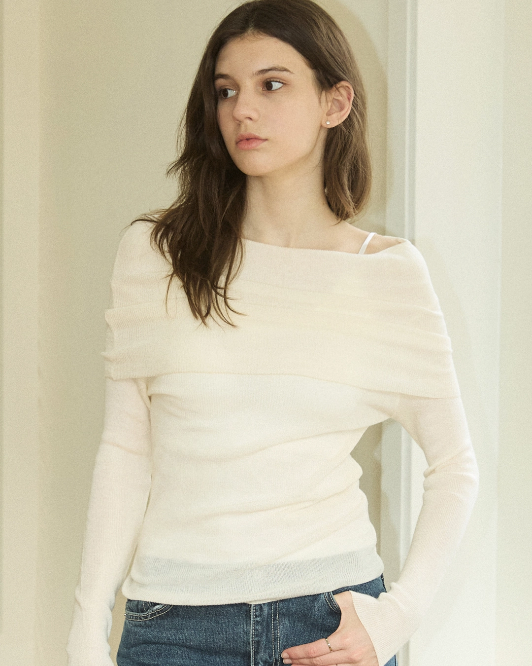 어다울 Moody two way off shoulder knit - ivory 상품 이미지 2