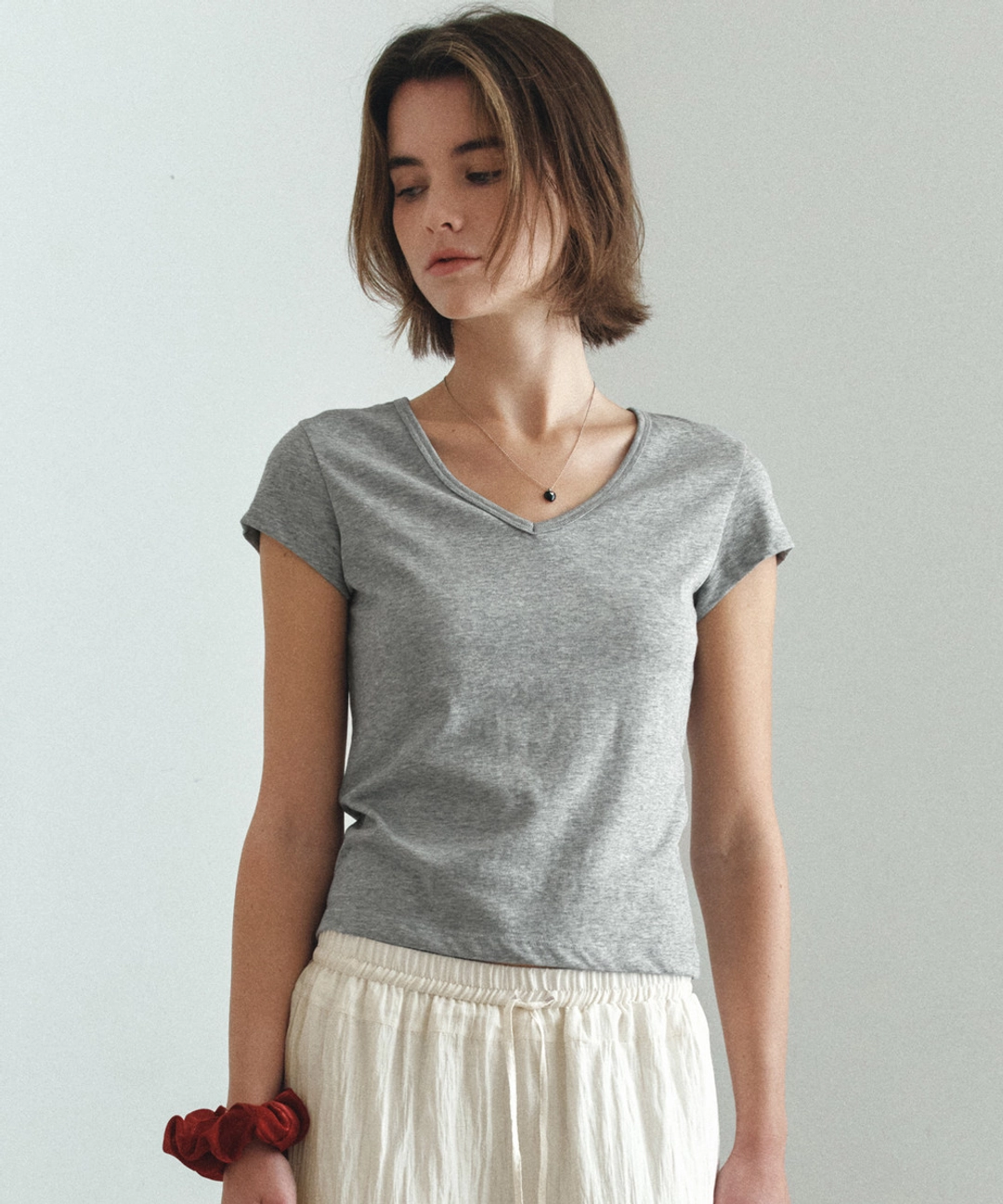 반원 아뜰리에 A3597 에센셜 V넥 티셔츠_Light gray 상품 이미지 2
