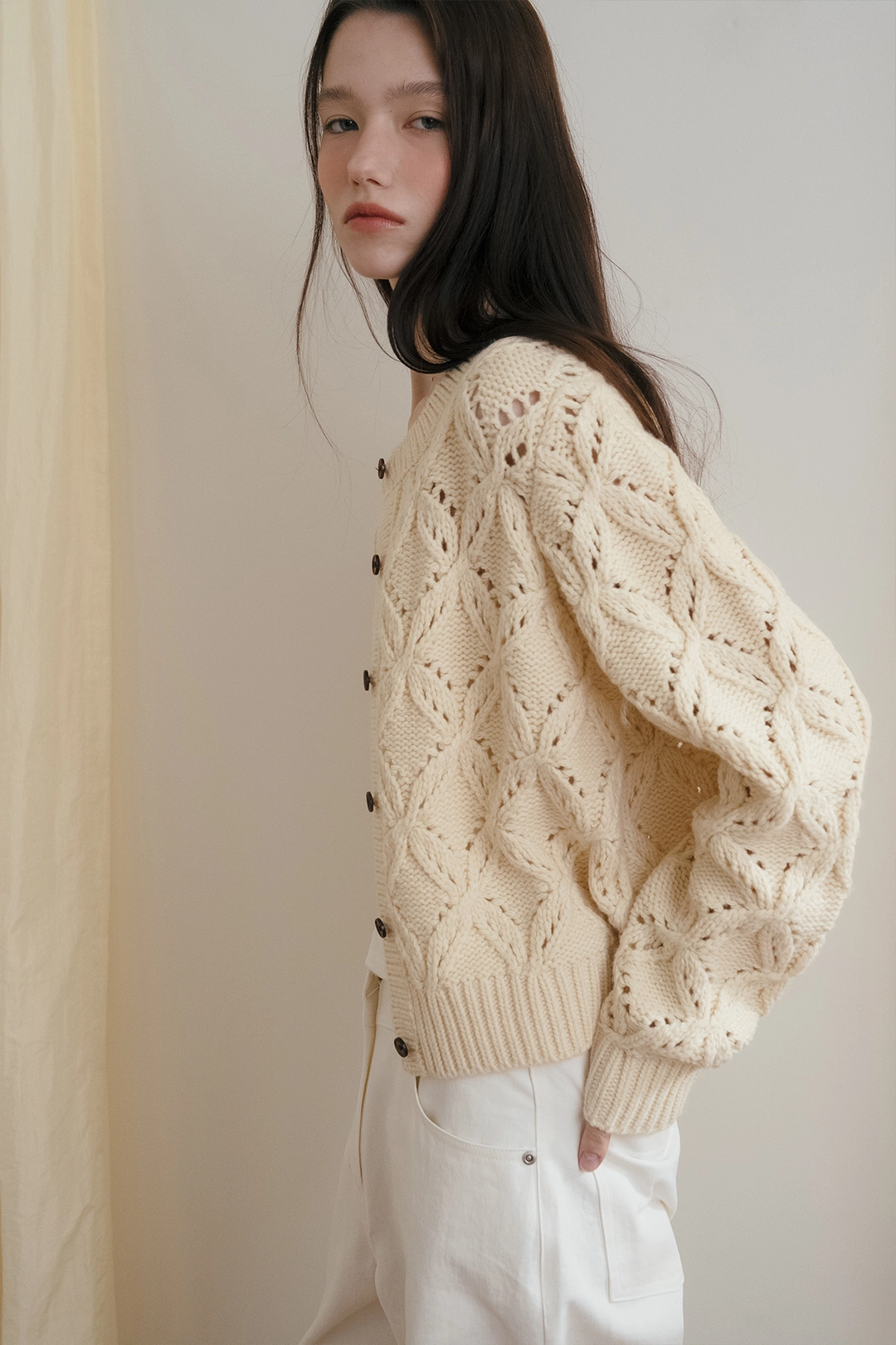 샤드라마 GENTLE WOOL TWIST CARDIGAN [VANILLA] 상품 이미지 2