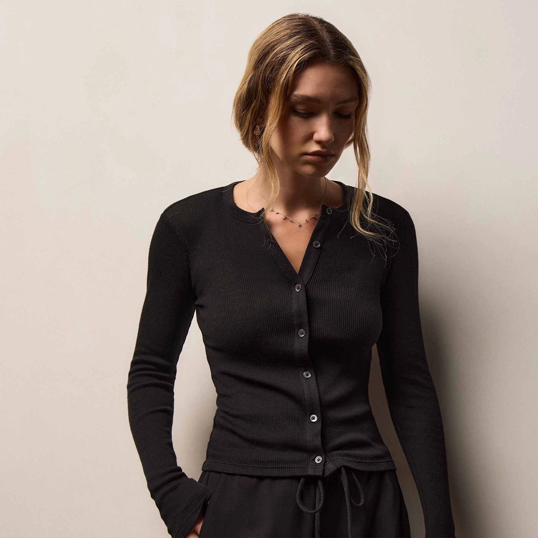 제임스펄스 Cotton Gauze Ribbed Button Top - Black 상품 이미지 2