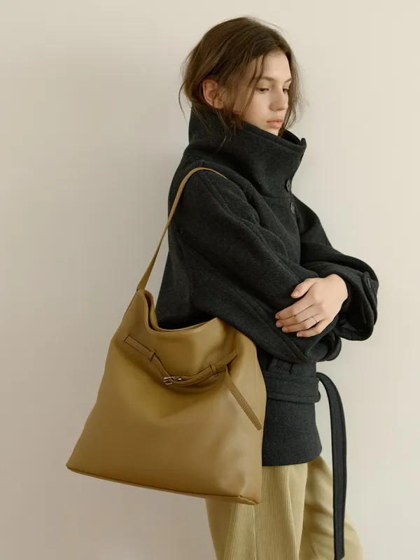 Cerne Bucket Shoulder Brown
