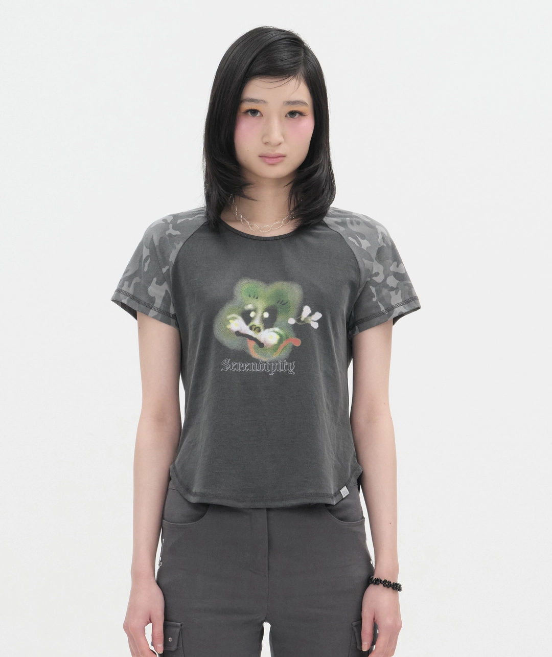 타입서비스 Froggy Raglan Top [Charcoal] 상품 이미지 2