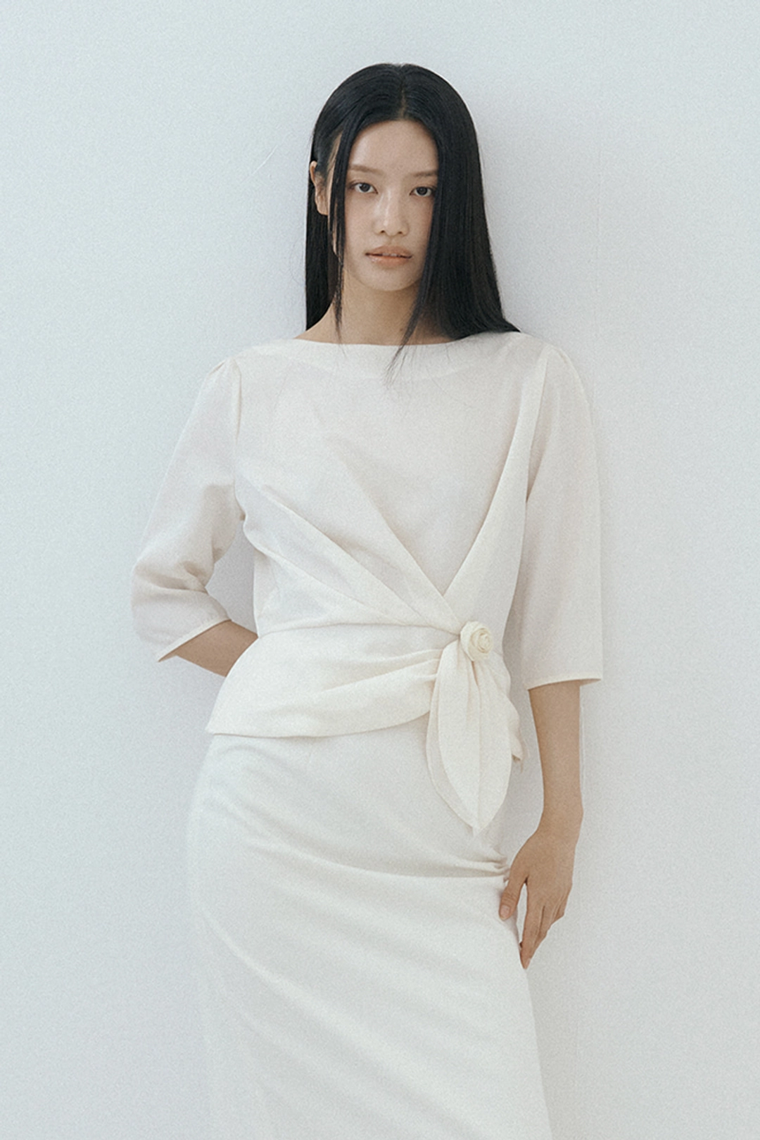 루시르주 Silky Blouse & Corsage Brooch Set (ivory) 상품 이미지 1