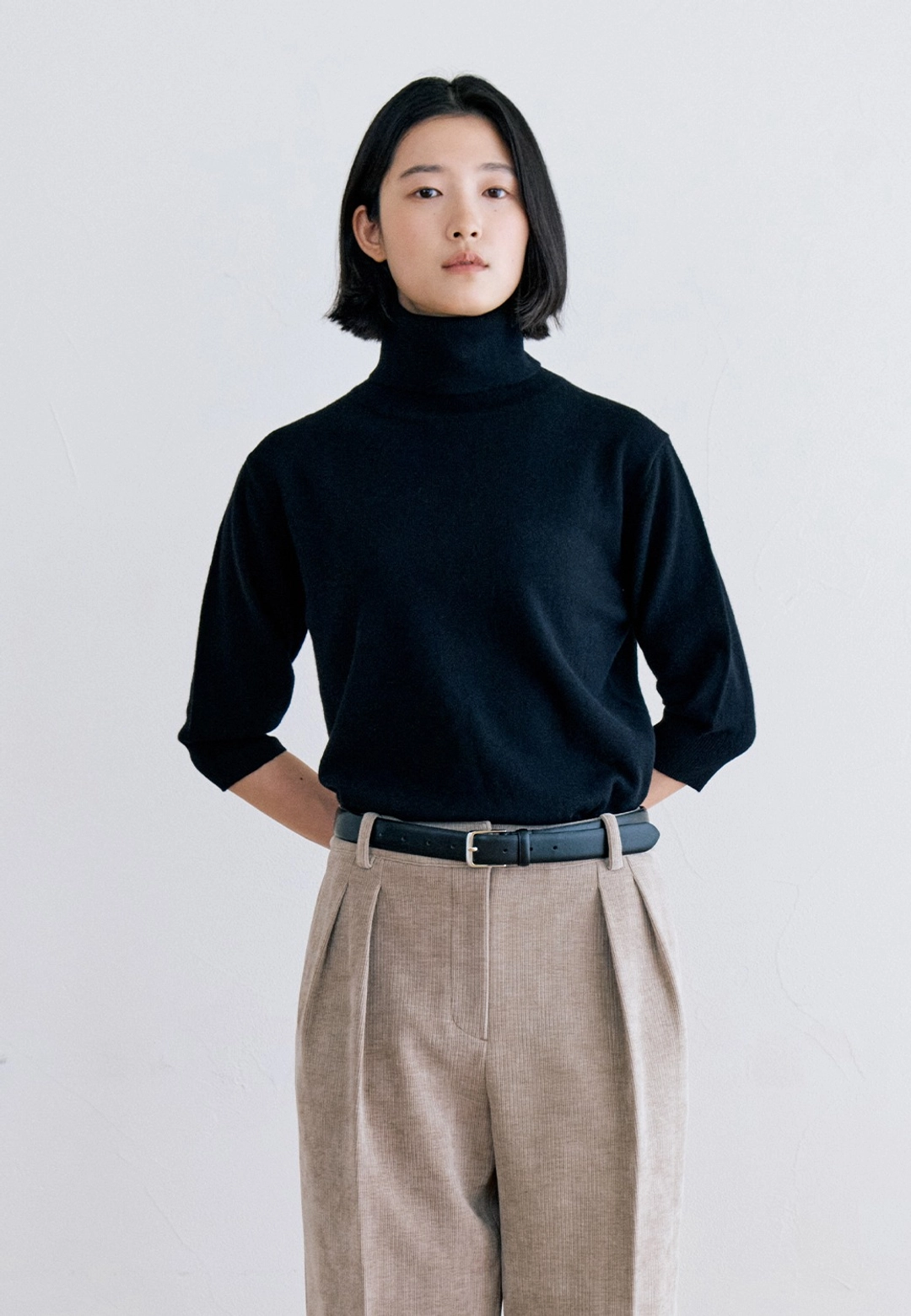 노티아 WOOL100 TURTLE NECK HALF KNIT - BLACK 상품 이미지 1