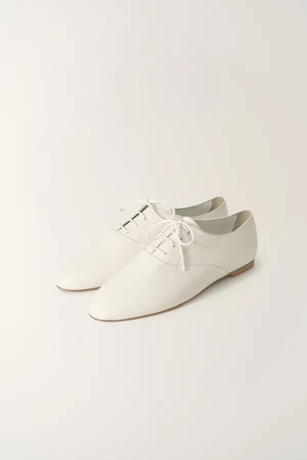 Calm derby shoes (Warm white)