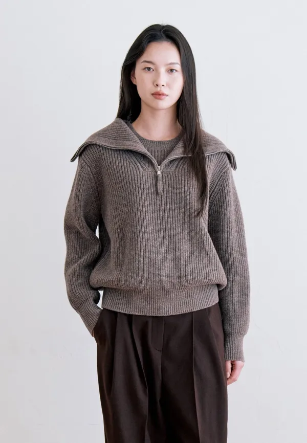 HALF JOIN ZIP-UP KNIT - BROWN