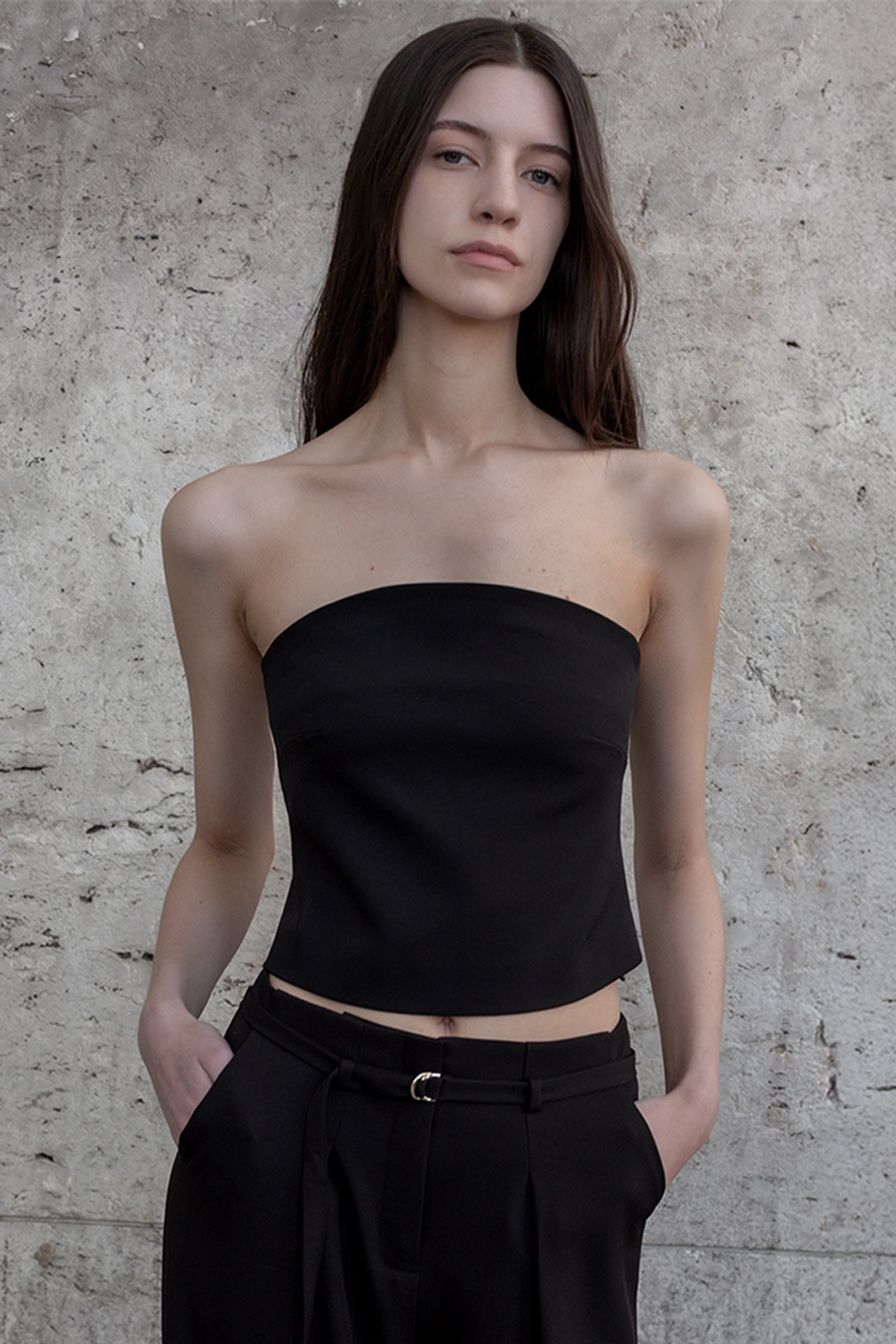 리이 STRAPLESS CROPPED TUBE TOP BLACK 상품 이미지 1
