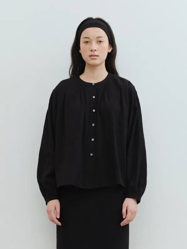 TVS ROUND NECK PIN-TUCK BLOUSE_BLACK