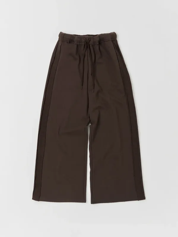 WIDE LEG SWEAT PANTS IN BROWN