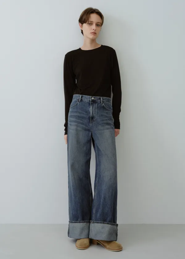 Turn-up denim (middle blue)