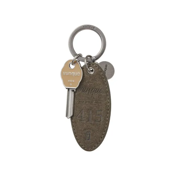 Suede Round Key Charm (스웨이드 라운드 키 참) Musk Khaki