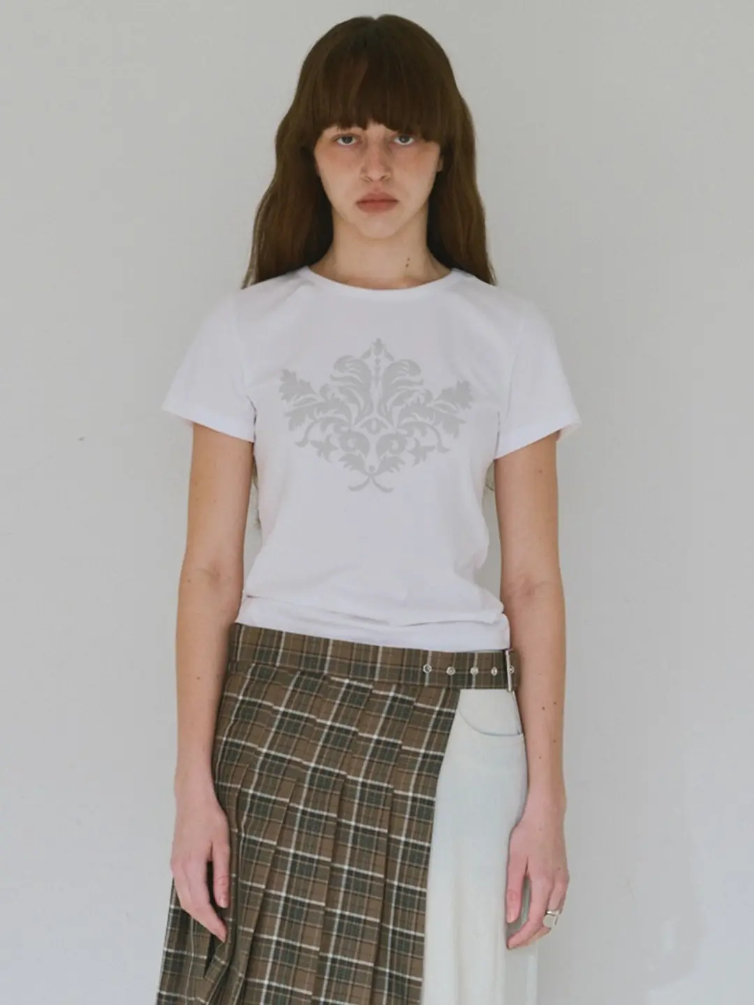 밀로 우먼 Motive Short Sleeve T-Shirt [White] 상품 이미지 2