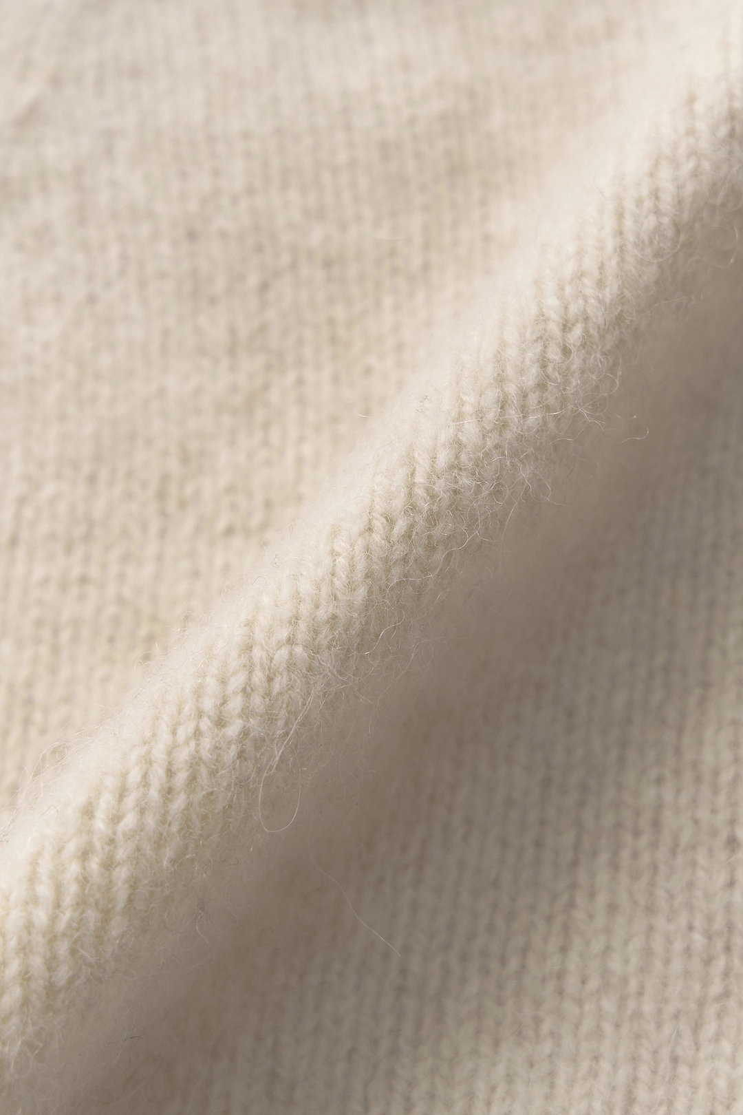 낫띵리튼 Bisou baby alpaca muffler (Clean white) 상품 이미지 3