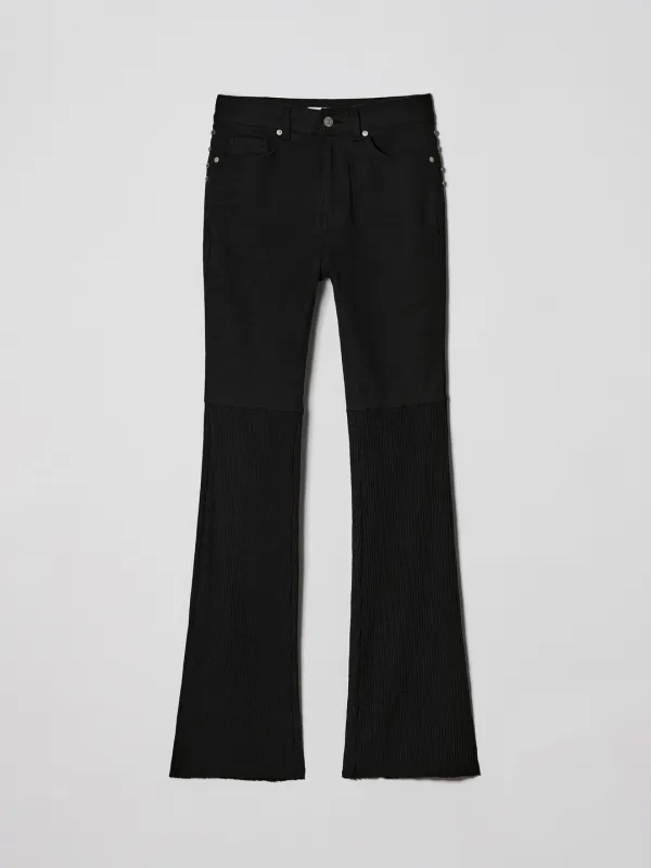 CONTRAST PANEL JEANS [BLACK]