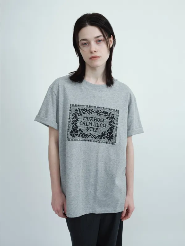 (6/16 예약배송) Crochet Graphic T-Shirt [Melange Gray]