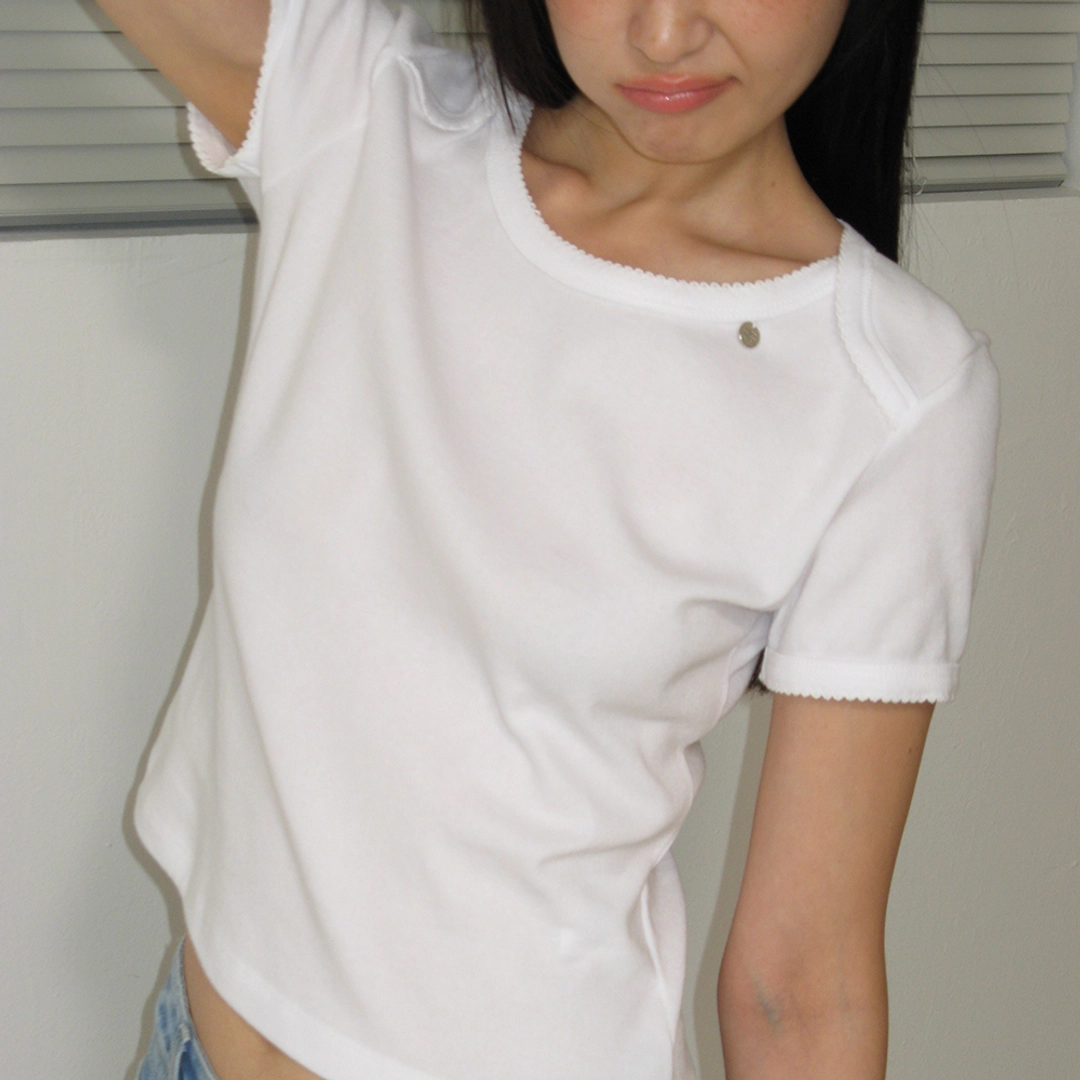 론론 SEAM DETAIL SLIM T SHIRT WHITE 상품 이미지 2
