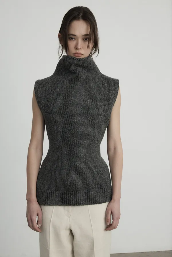 PLUSH WOOL KNIT BACK-TIE TOP [CHARCOAL]