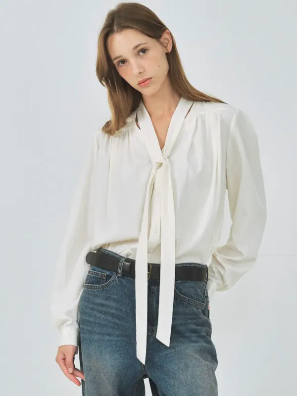 (3COLOR)TIE SHIRRING POINTED BLOUSE