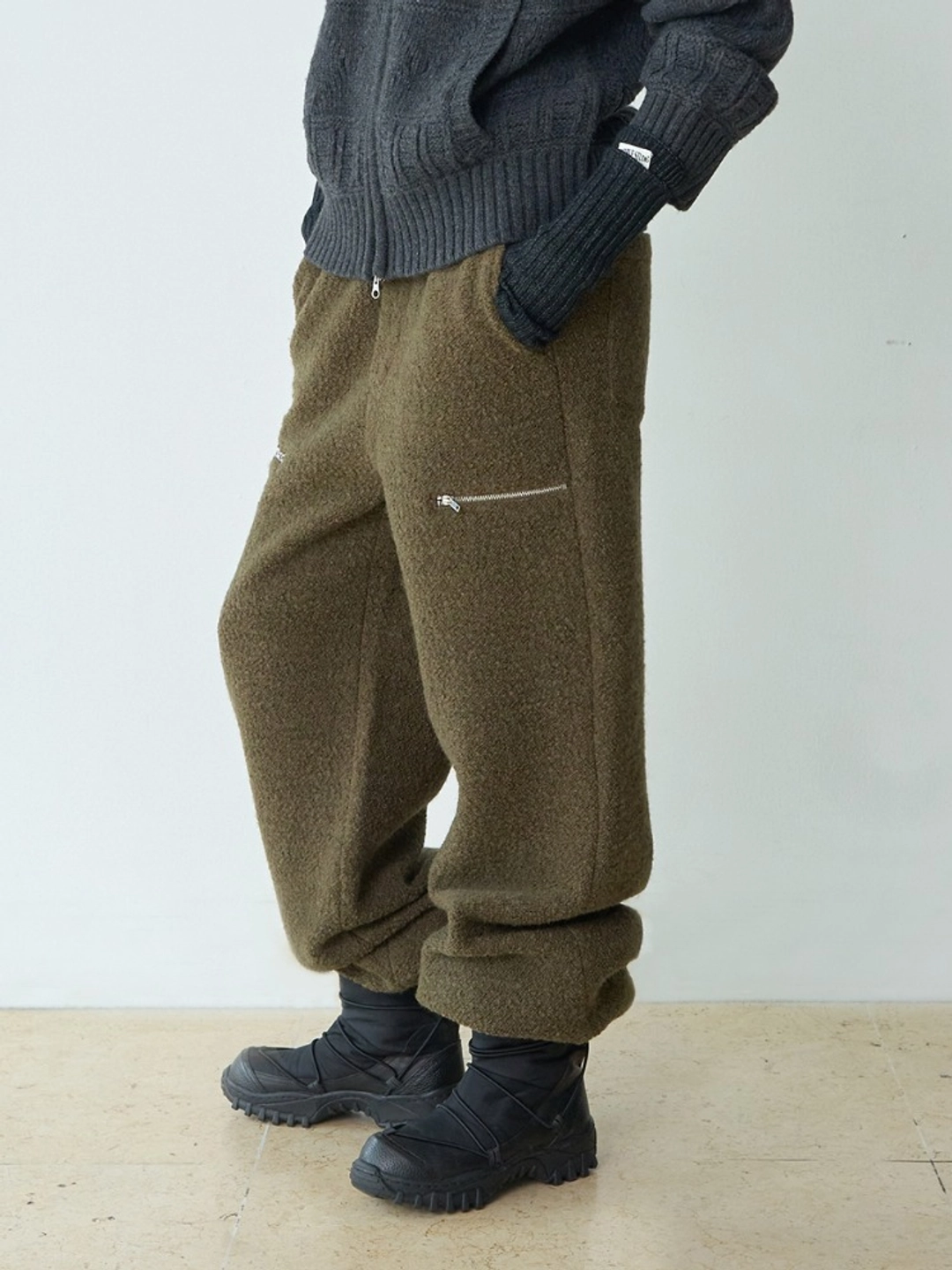 밀로 우먼 Boucle Zipper Trousers [Khaki] 상품 이미지 1