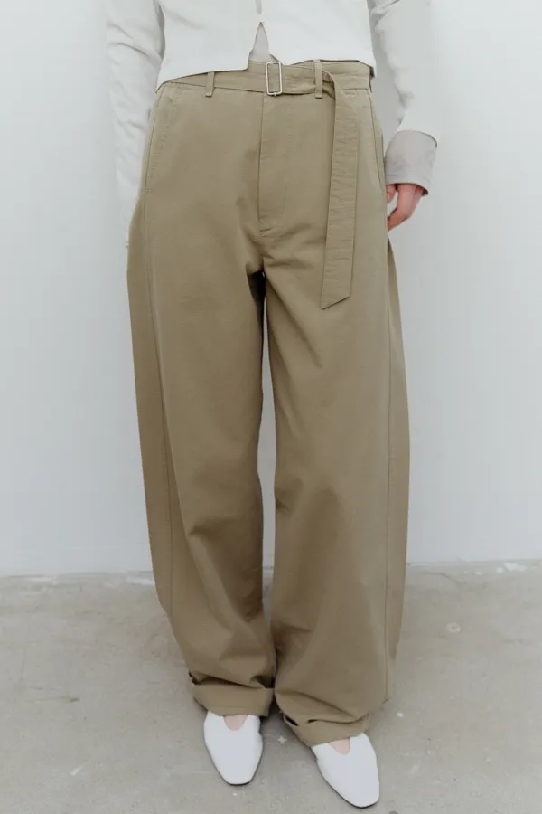 belted cotton barrel pants (vintage olive)