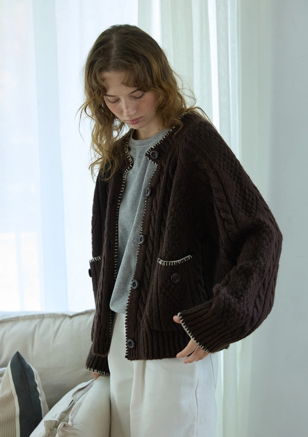 오픈도어 Whipstitch Cable Cardigan Brown 상품 이미지 1