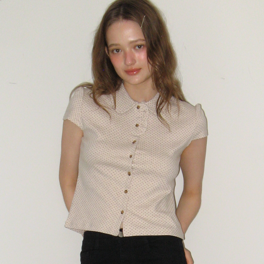 론론 DOT RUFFLE SHORT SLEEVE SHIRT OATMEAL 상품 이미지 2
