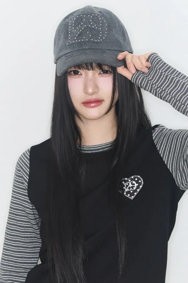 129 아플리케 스터드 볼 캡 차콜