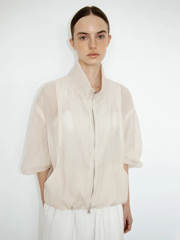 [ 예약배송 S : 5/29 ] TIR CRINKLE HIGH-NECK BLOUSON_BEIGE