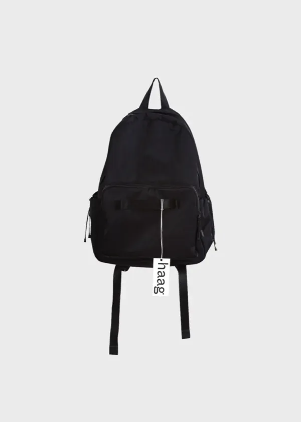 9th) a classic backpack (black)