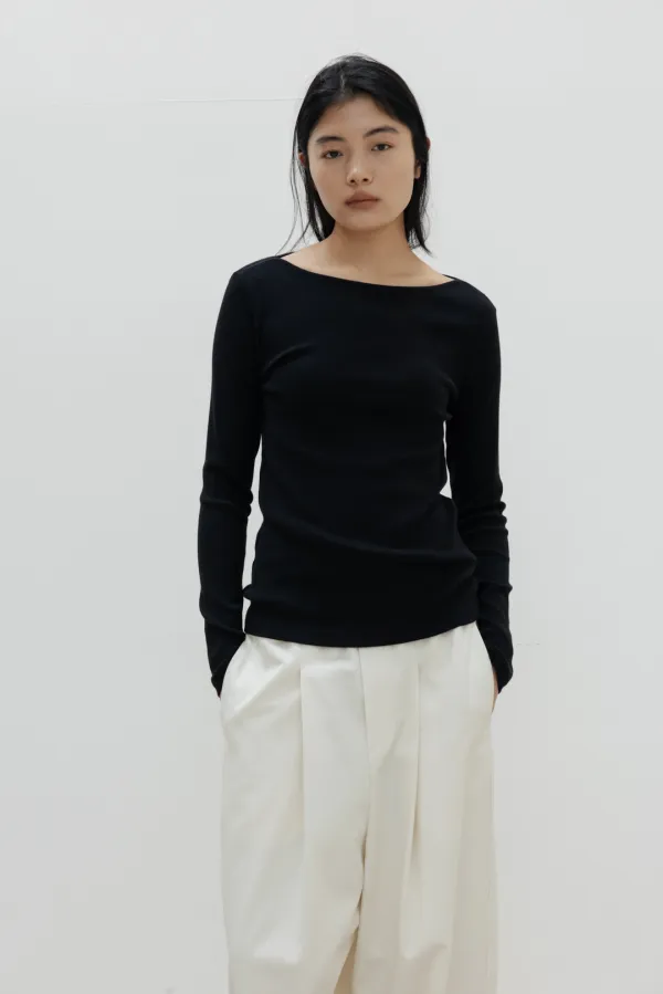 Slim Ribbed Boat Neck Top (Black)