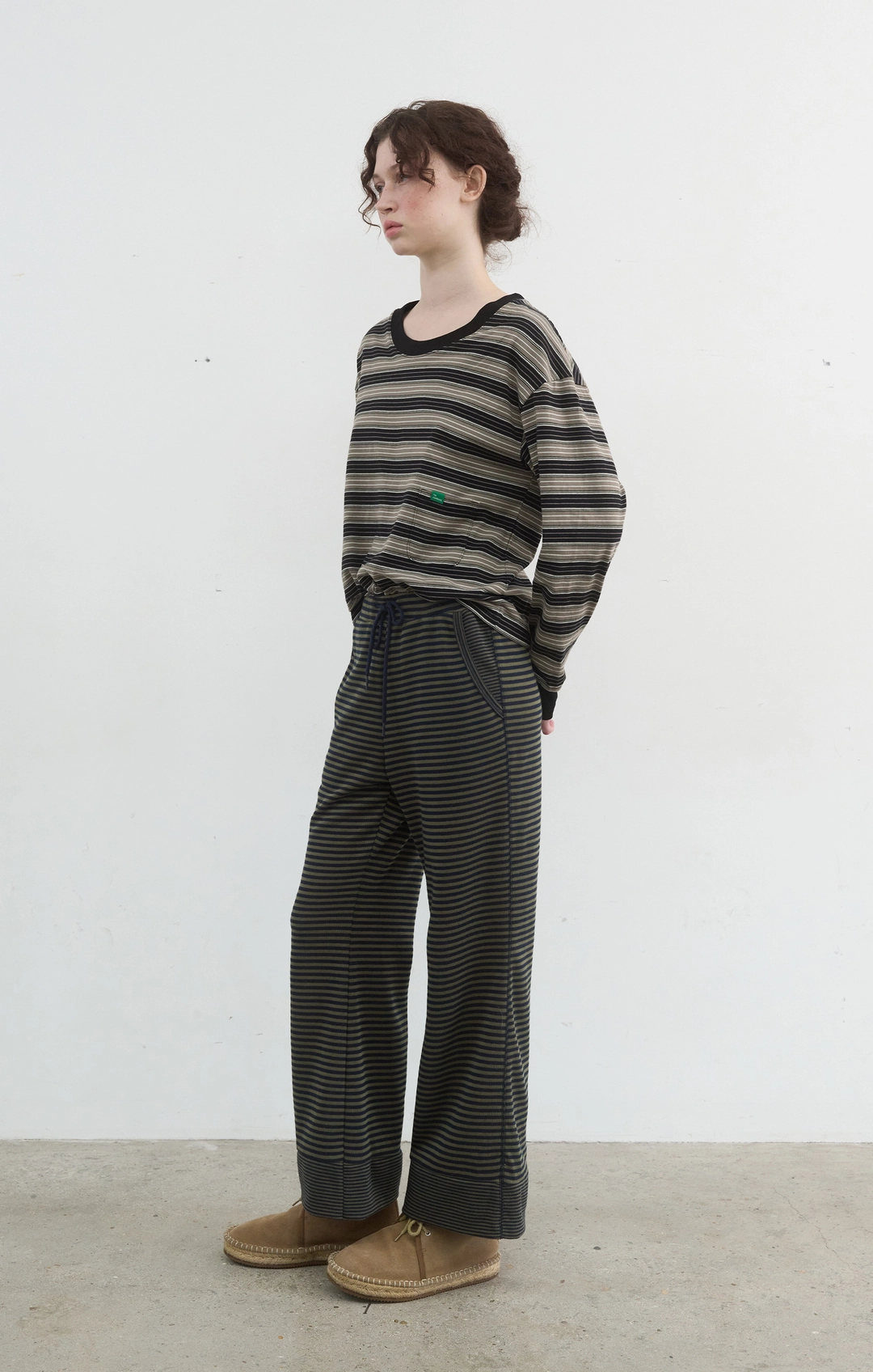 노컨텐츠 424. Supple Stripe Pants_Deep Olive 상품 이미지 1