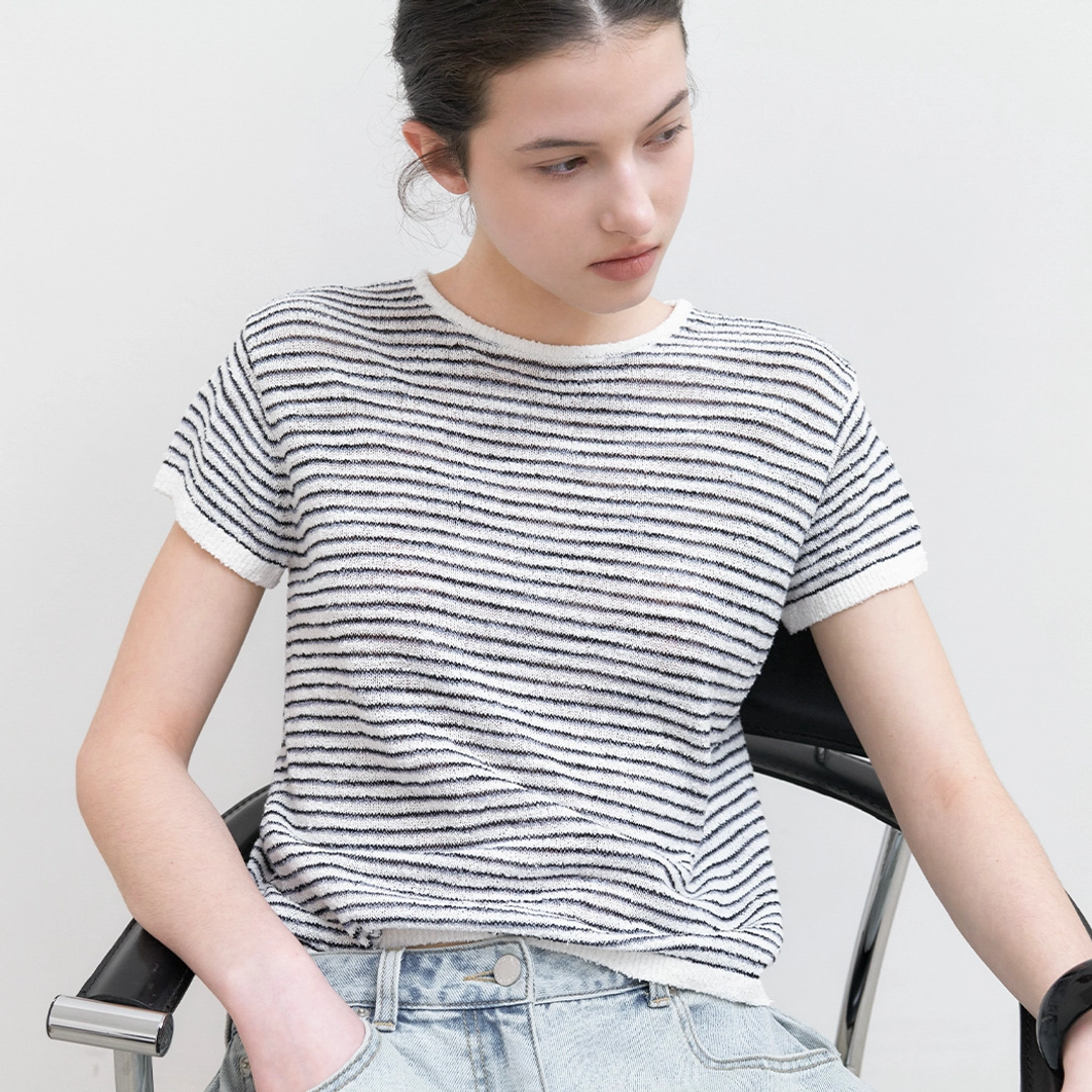 아뜰리에 나인 (T-7245)BOUCLE ROUND NECK STRIPED KNIT 상품 이미지 2