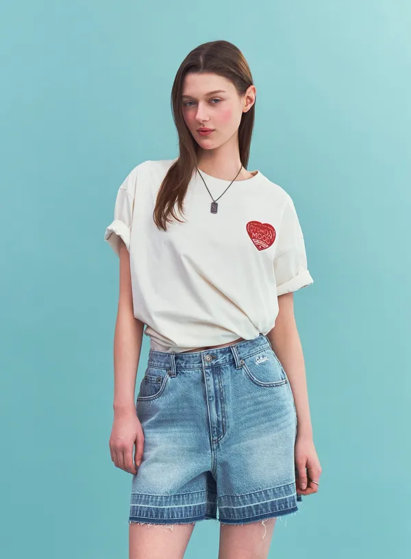Saturday Mood Small Graphic T-Shirt - Cream