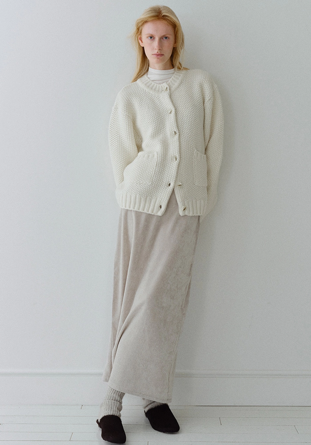 오브베이지 VELOUR STRAIGHT LONG SKIRT_GREIGE_OE4C2XSK05GRG 상품 이미지 2