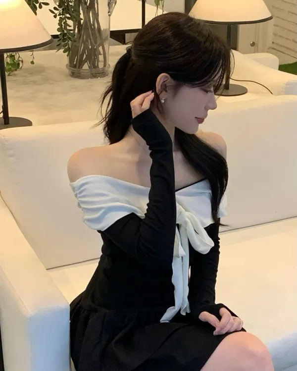 @seohyun_mlBlair top (Black)Lili skirt (Black)