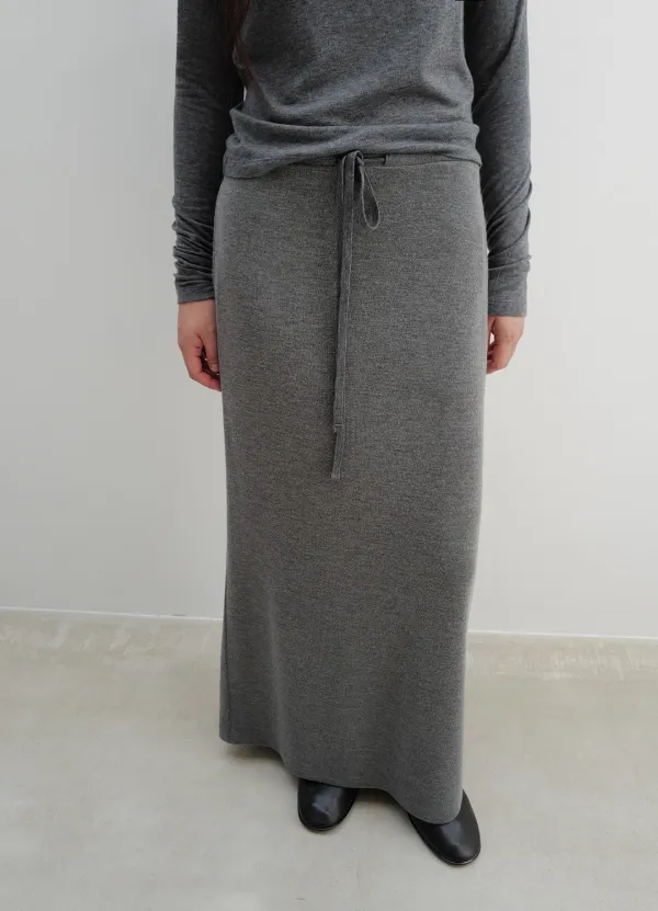 Drawstring Maxi Knit Skirt / Gray