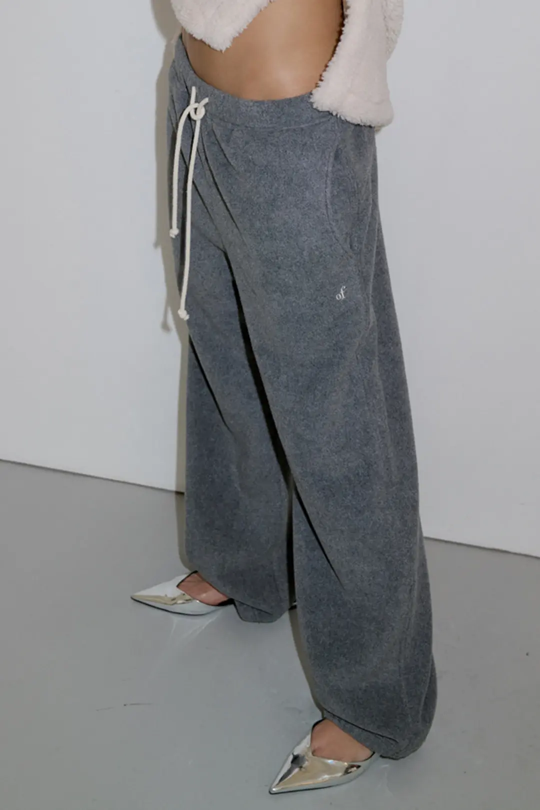 오버듀플레어 OF WARM JOGGER PANTS_CHARCOAL 상품 이미지 2
