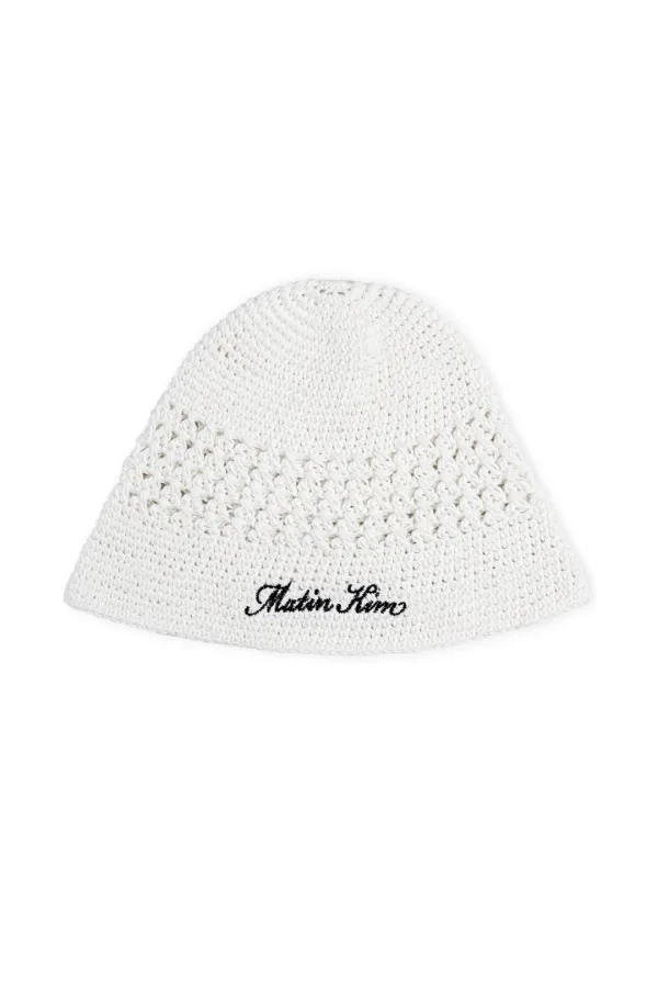 CROCHET COTTON BUCKET HAT IN WHITE