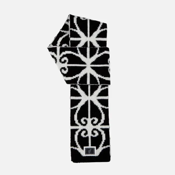 endearing muffler-black
