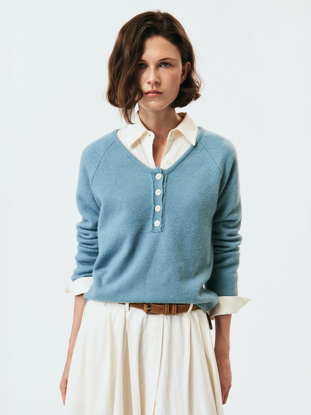 리볼드 [8차 리오더]Button V-Neck NT_(Blue) 상품 이미지 2