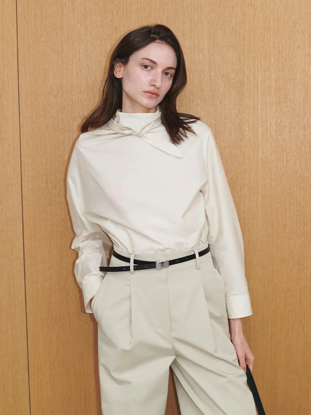 루에브르 Draped Scarf Blouse SW5SB107_2color 상품 이미지 1