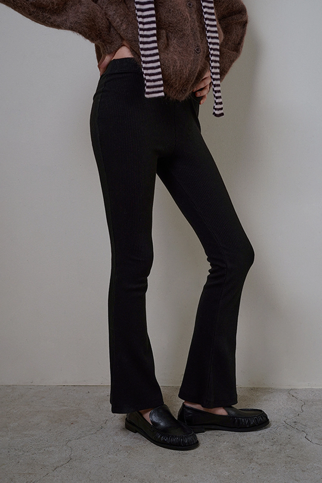 위드아웃썸머 Golji boot-cut pants 상품 이미지 2