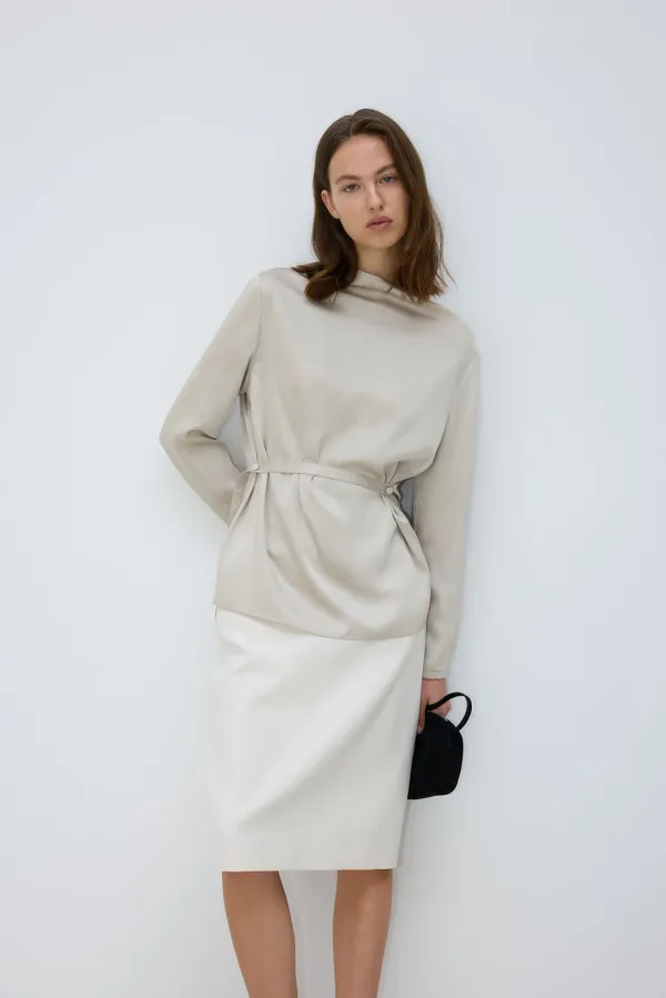 Relaxed button-tab Blouse_beige