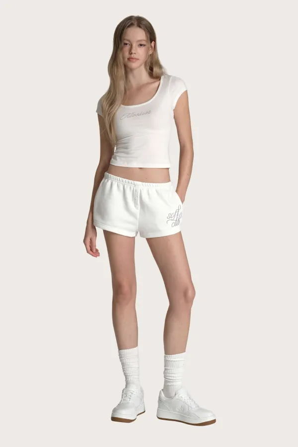 Every moment shorts, White