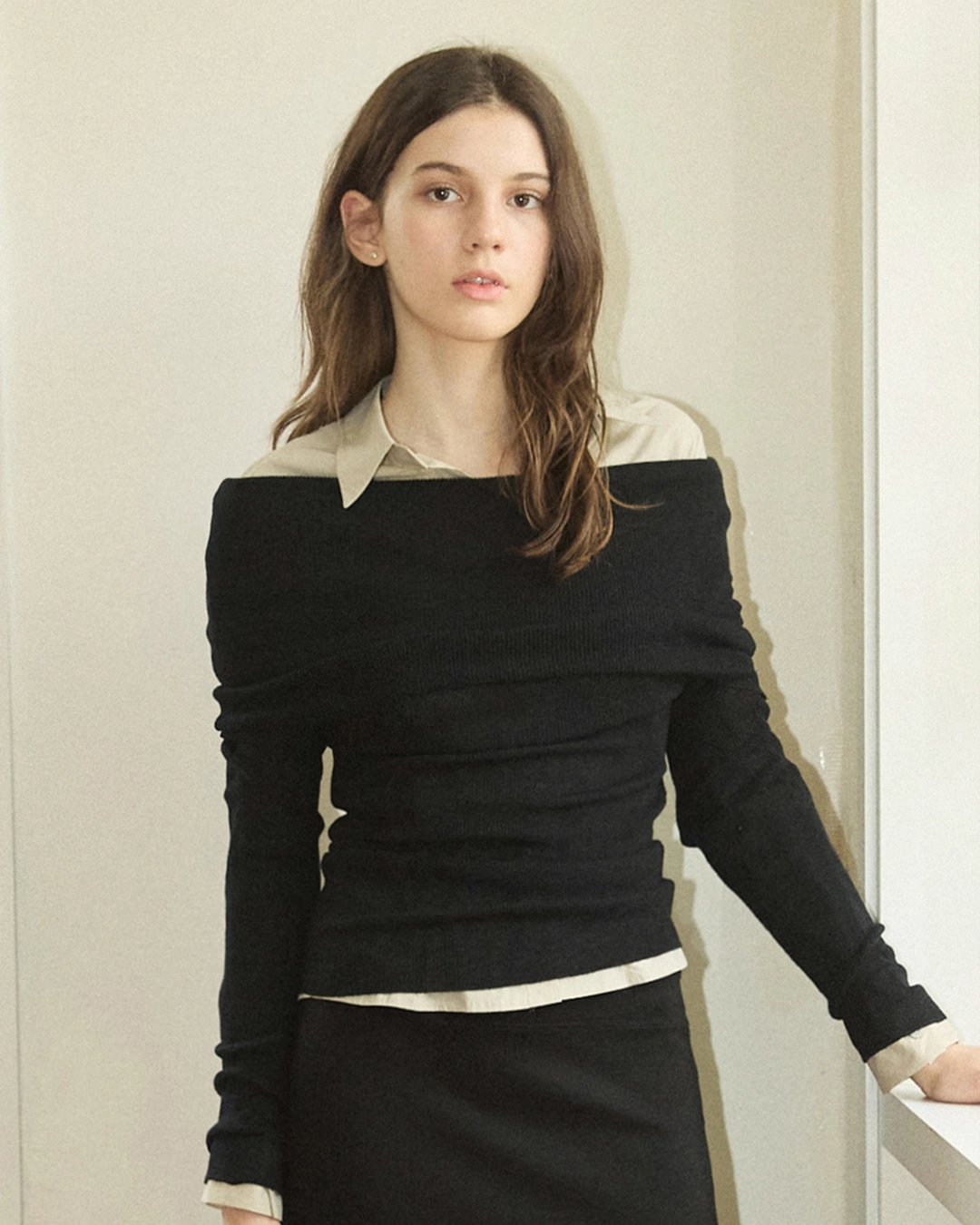 어다울 Slim fit semi crop nylon shirts - light khaki 상품 이미지 3