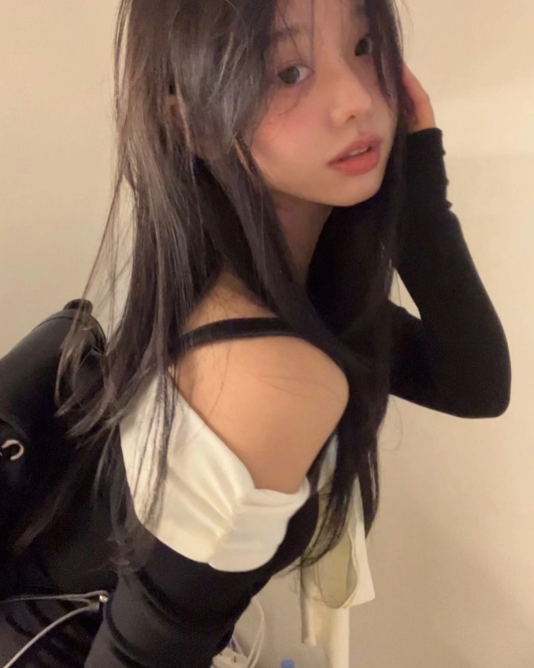 낫유어로즈 @dlwlgppBlair top (Black)Lili skirt (Black) 상품 이미지 1